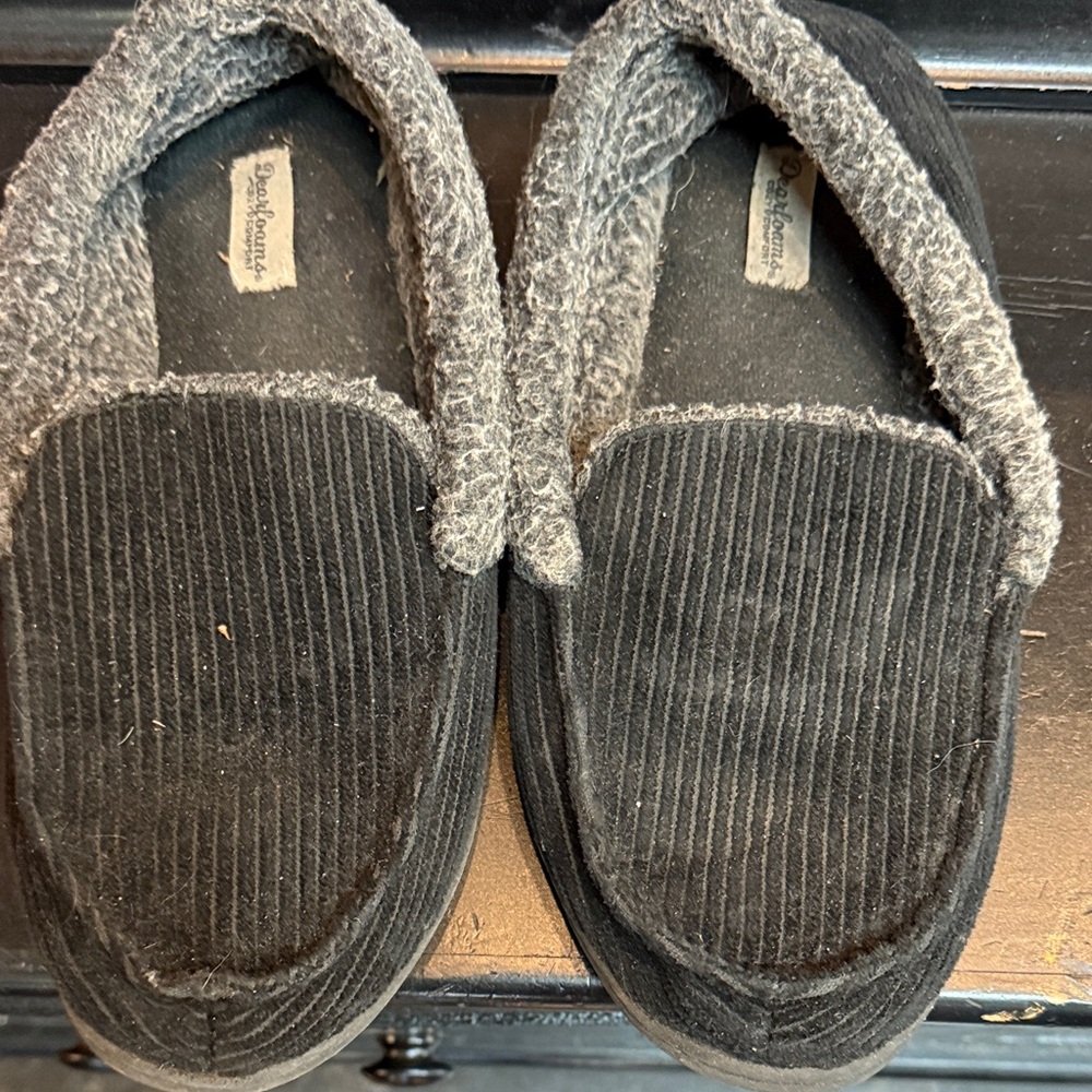 Dearfoams Black Corduroy Slippers with Gray Interior